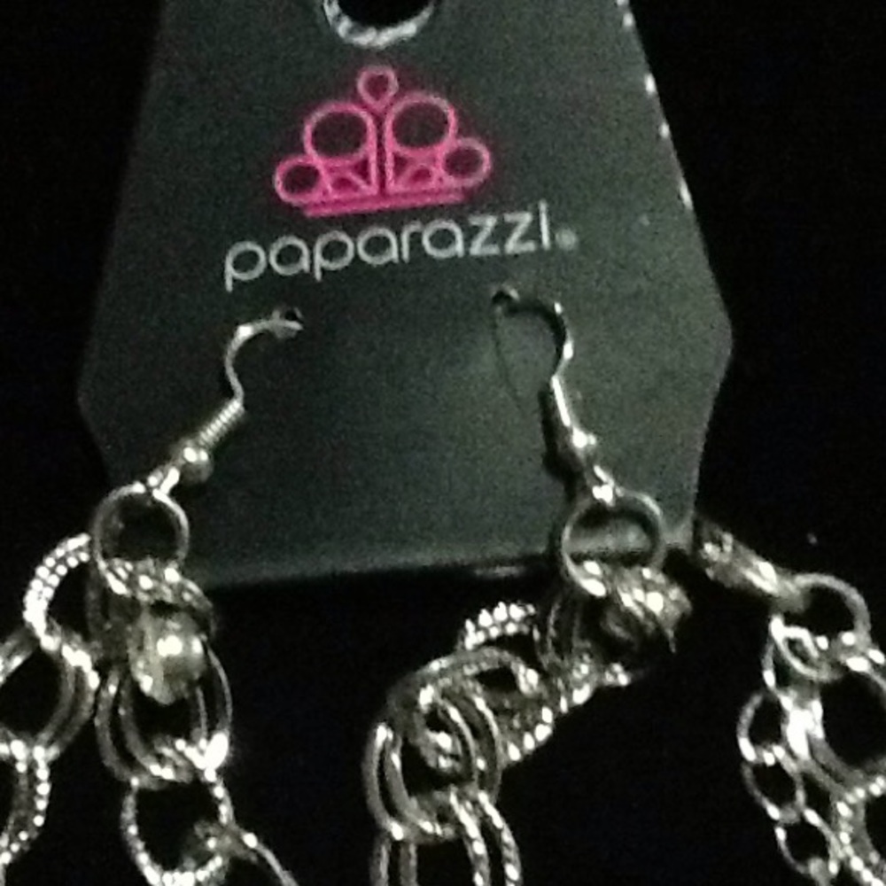 Necklace - Picture 3 of 3